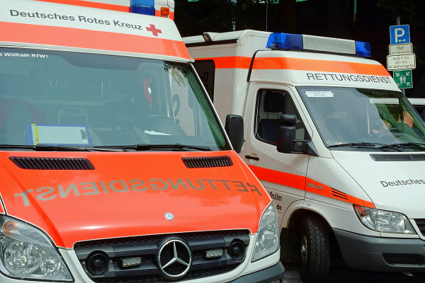 Düren – Meh­re­re Ver­letz­te in Schule