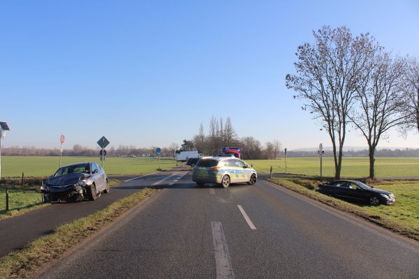 Jülich – Unfall mit rund 40.000 Euro Sachschaden