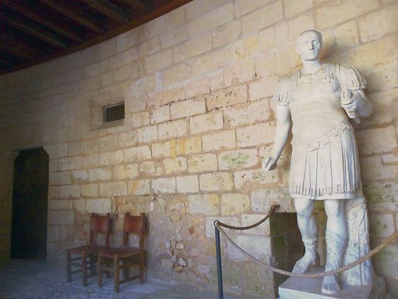 Castell de Bellver, hoch über den Dächern Palmas