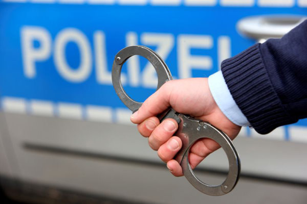 Jülich – Sil­ves­ter­fei­er endet im Polizeigewahrsam