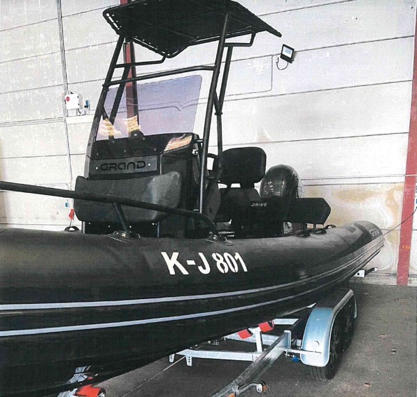Jülich – Trai­ler samt Motor­boot entwendet