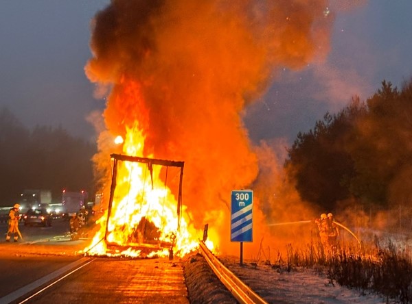 Brandeinsatz BAB2 Helmstedt